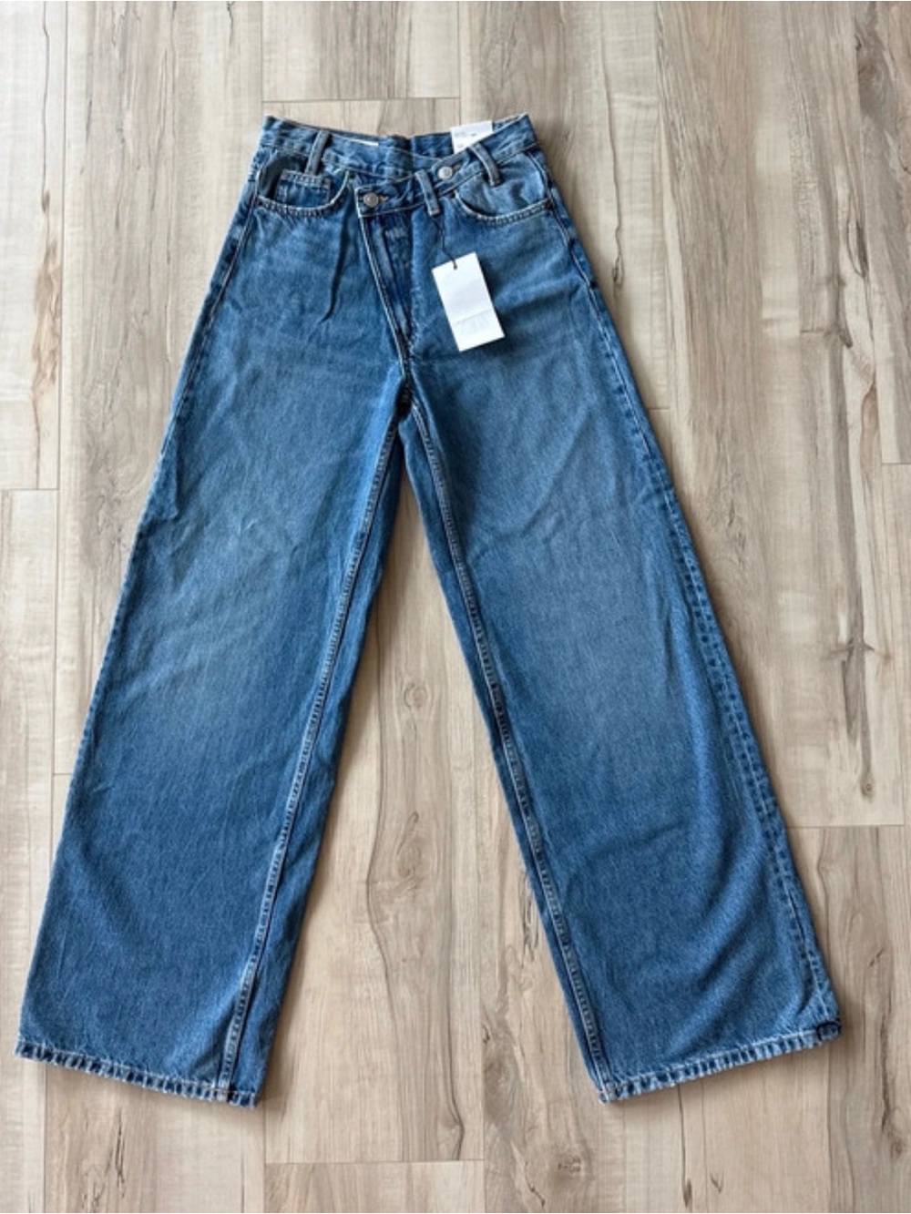 Zara Wide-Leg Women's Jeans in Medium Blue Denim
